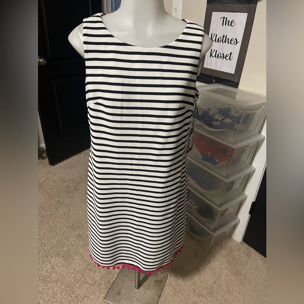 NWT..Heyton dress